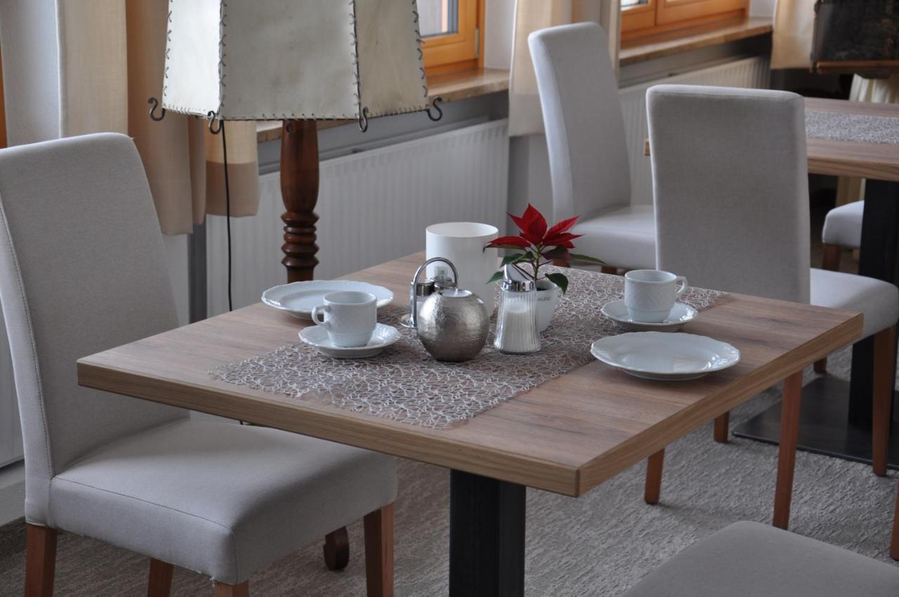 Cafe Pension Erbhof Картич Екстериор снимка
